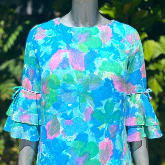 1960s George Small Watercolor Bell Sleeve Dress - Picture 4 of 8